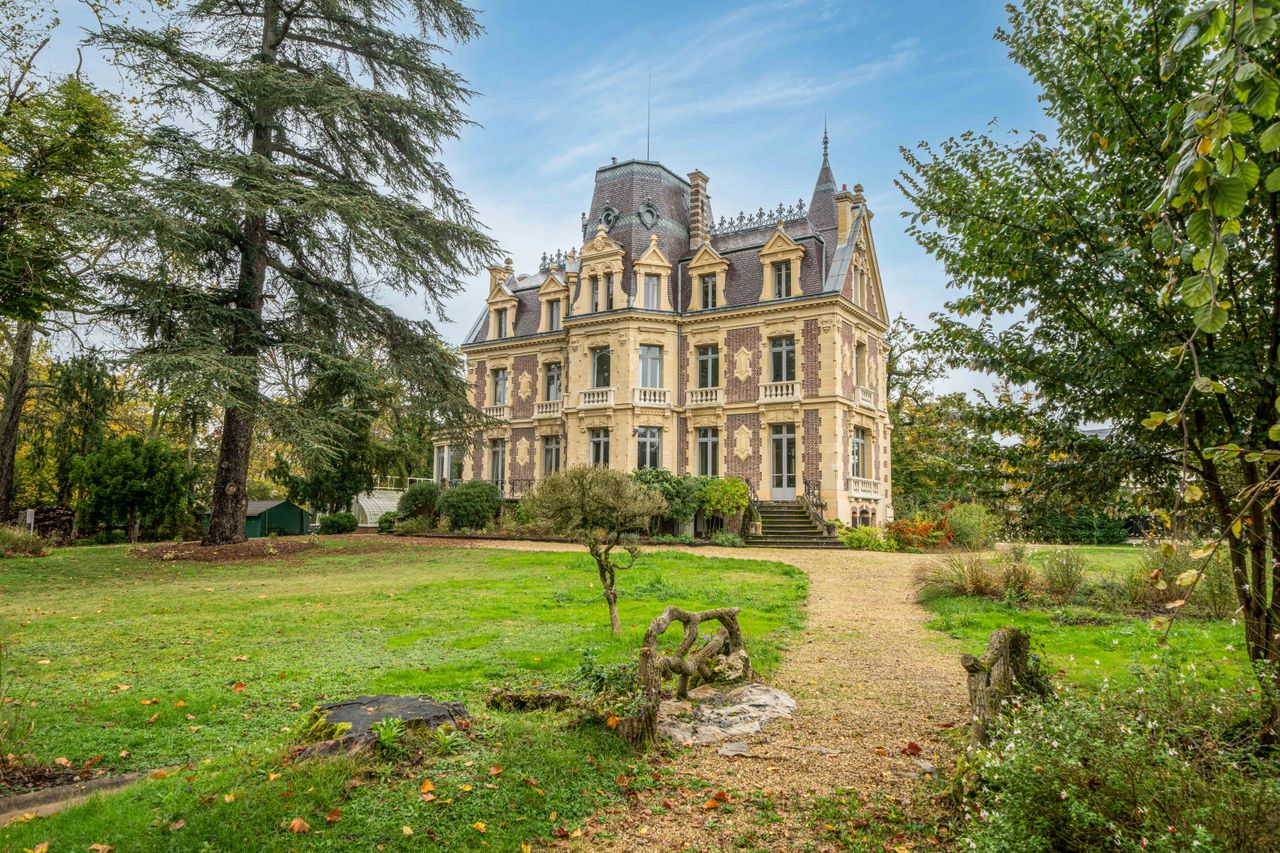 Josephine Baker property pictures