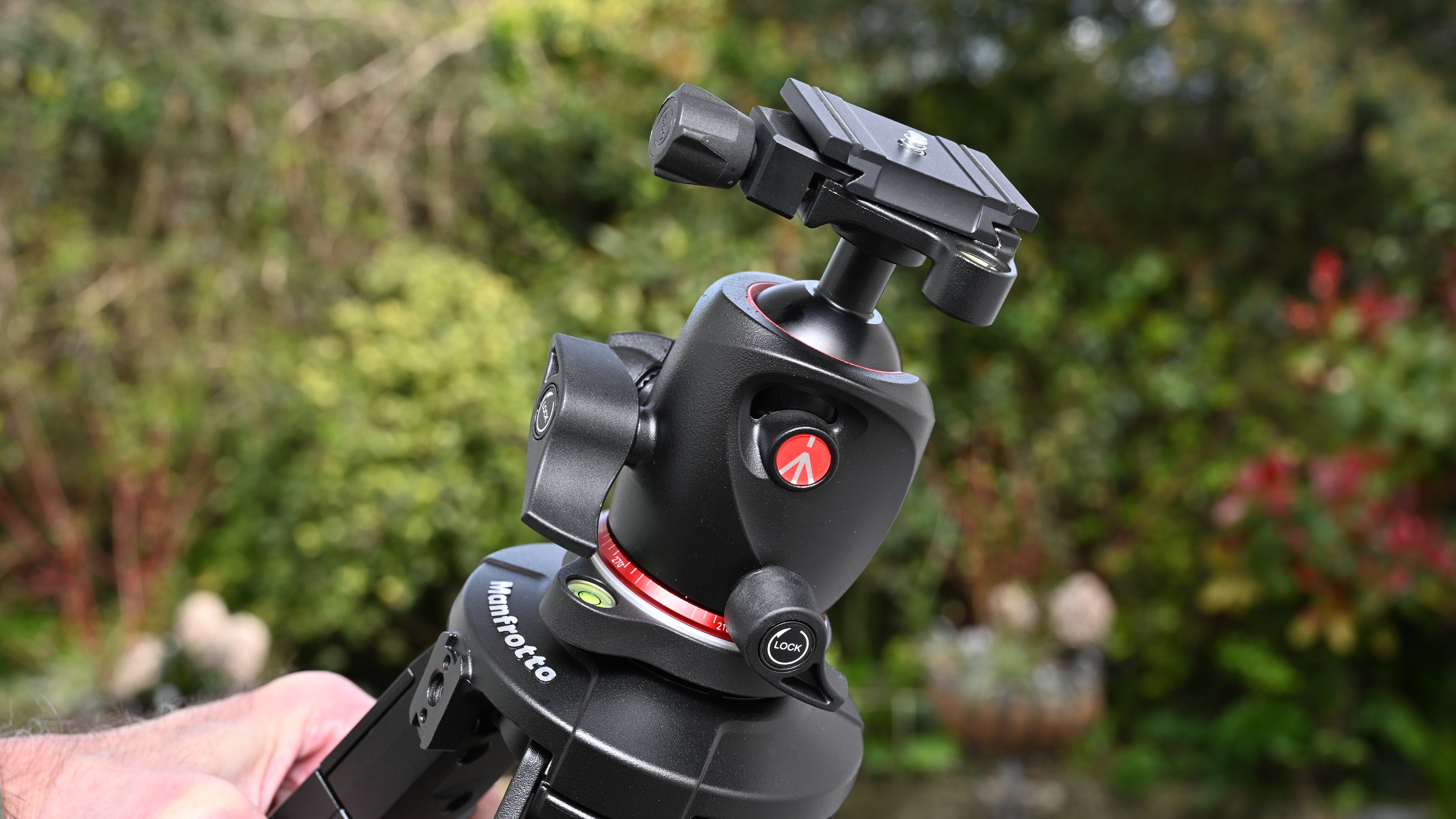 Manfrotto ONE Photo tripod product shot