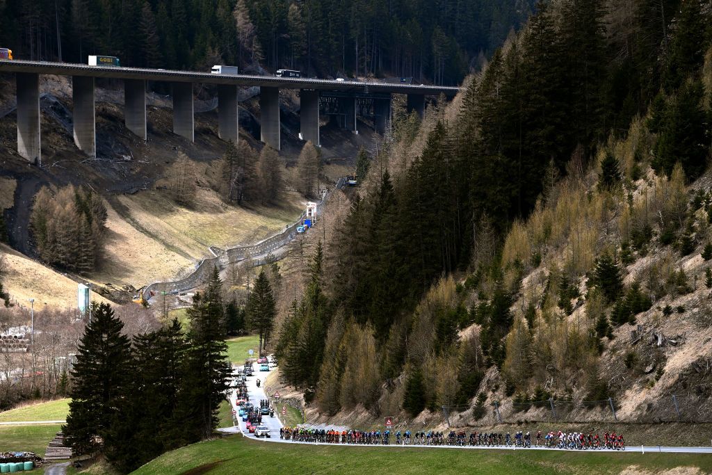 RITTEN ITALY APRIL 18 A general view of the peloton passing through a landscape during the 46th Tour of the Alps 2023 Stage 2 a 1652km stage from Reith im Alpbachtal to Ritten 1174m on April 18 2023 in Reith im Alpbachtal Italy Photo by Tim de WaeleGetty Images