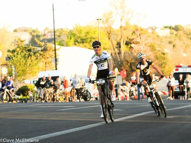 Max Plaxton (Sho-Air/ Cannondale) edges out fellow Canadian Geoff Kabush to the the win