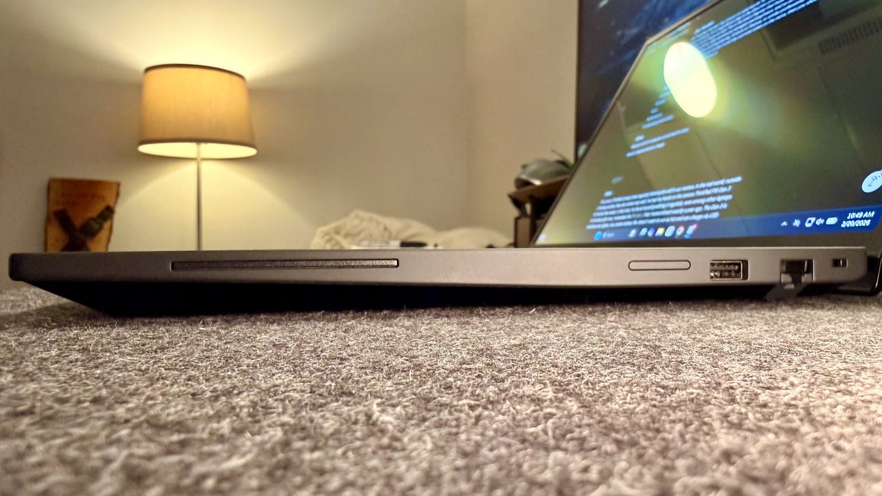 Lenovo | ThinkPad P16s Gen 4