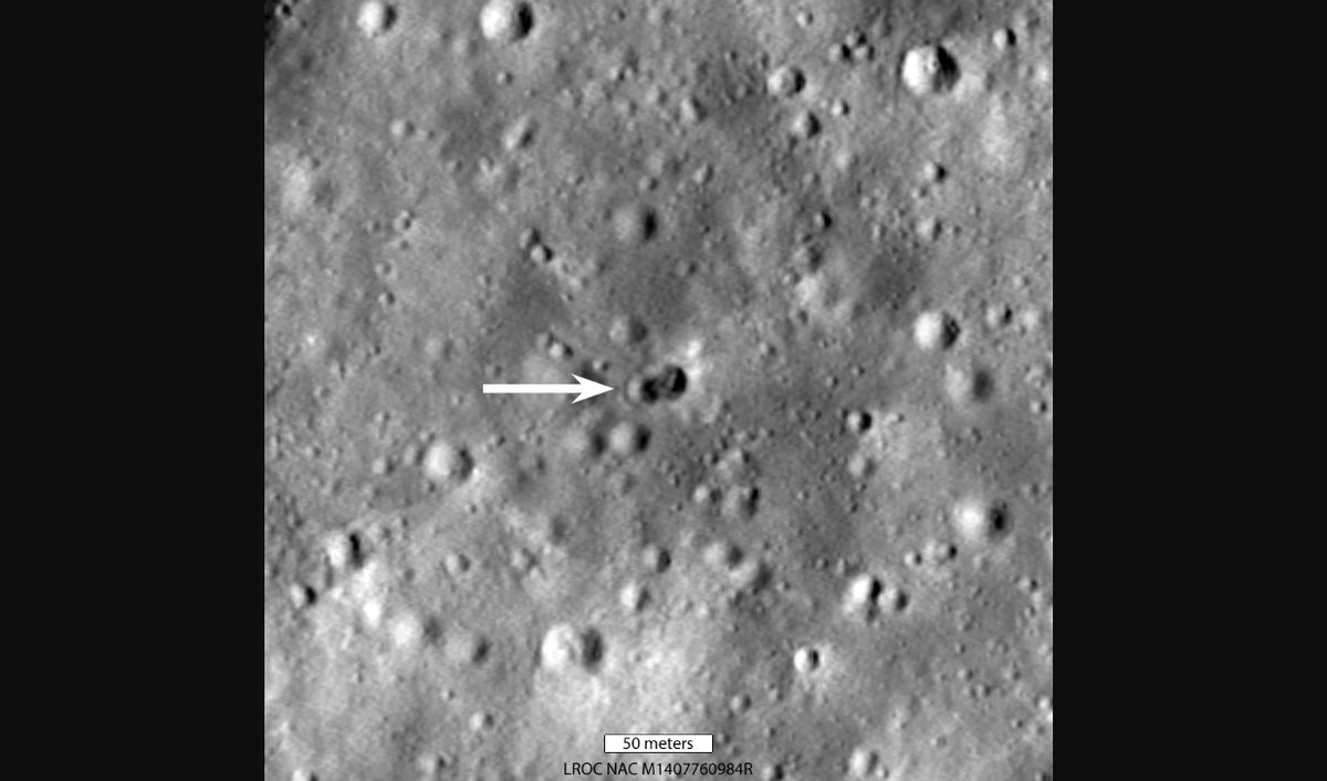 Rogue rocket's moon crash site spotted by NASA probe (photos)