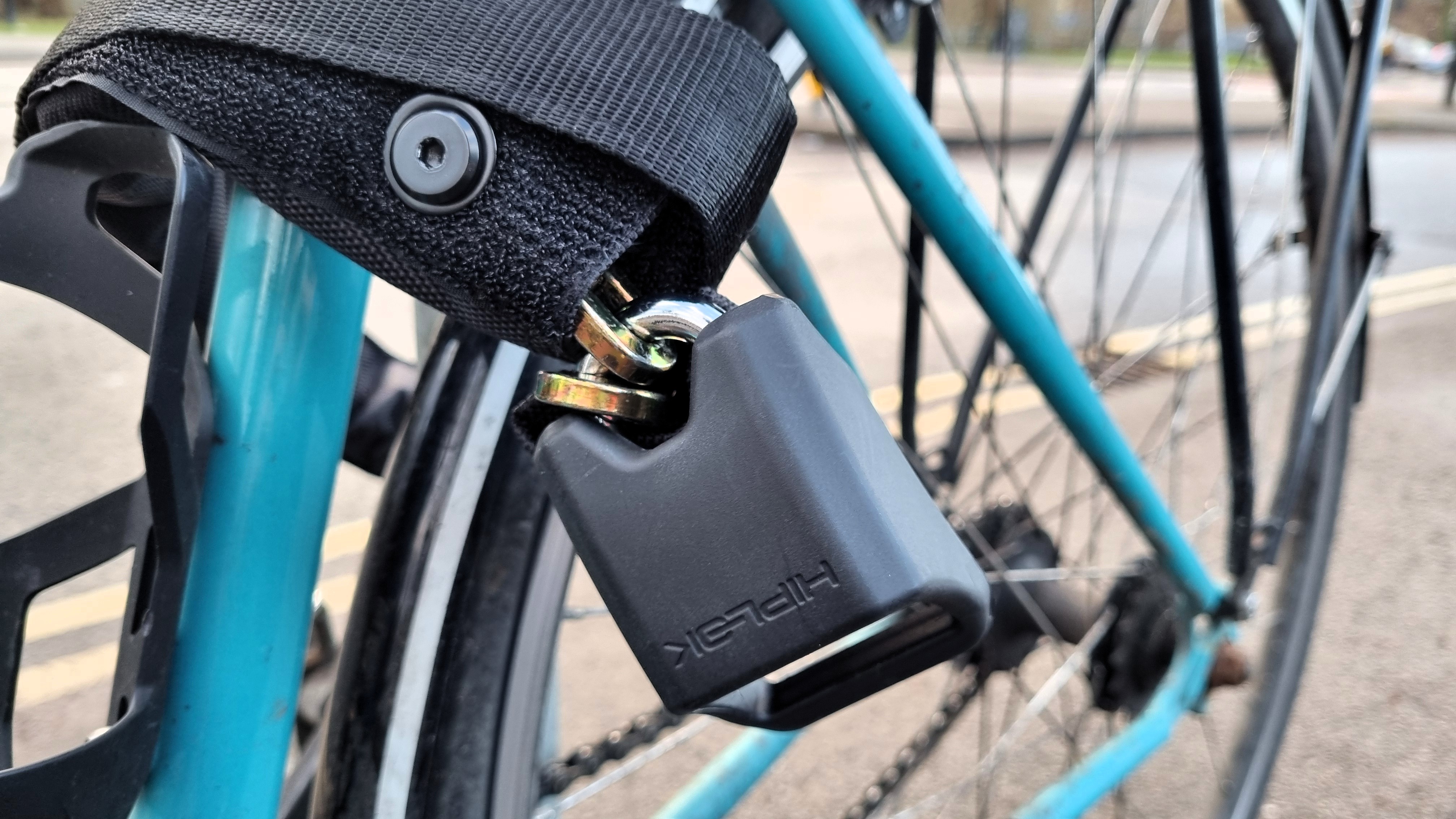 The Hiplok Lite chain lock