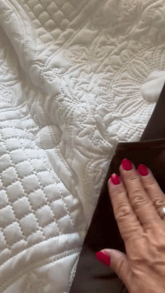 Video footage of Lacey Williams preparing to try on the Lululemon Fast &amp;amp; Free High Rise Tights