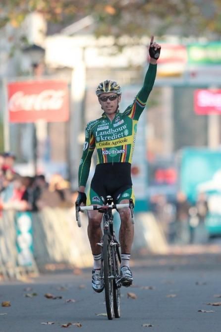 Sven Nys wins the 48th edition of the Jaarmarktcross in Niel, Belgium, on November 11, 2011
