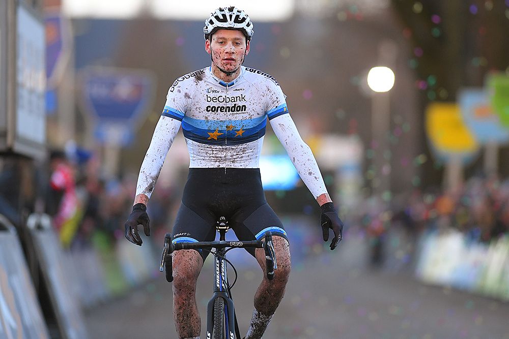 Mathieu van der Poel wins Azencross