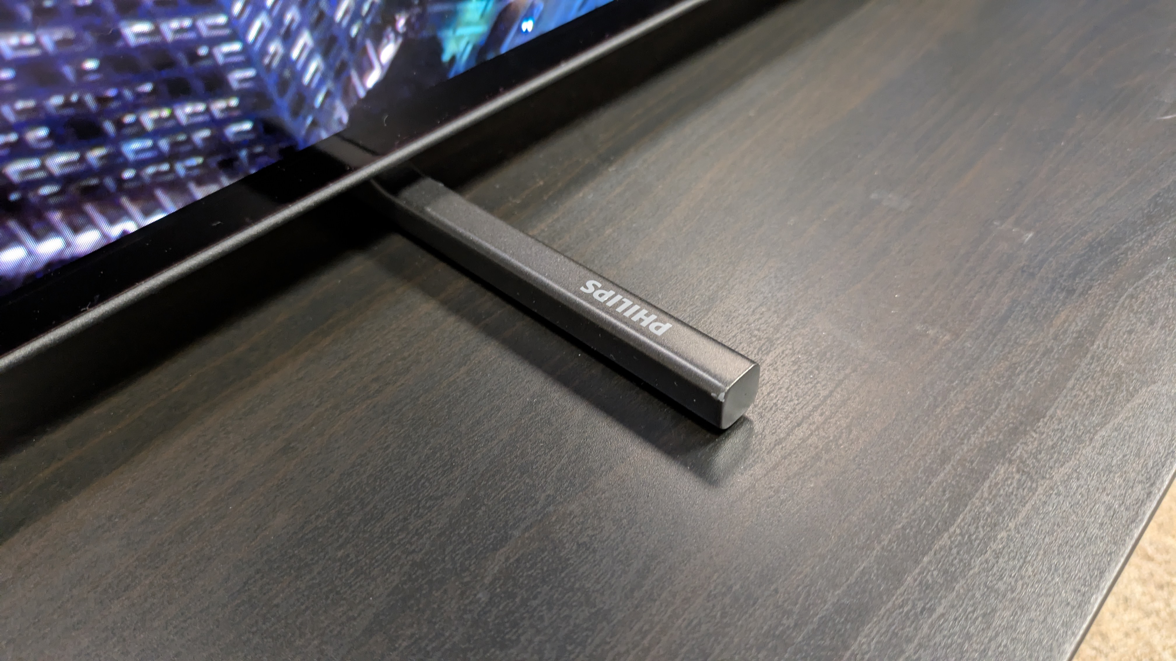 Philips OLED760 feet