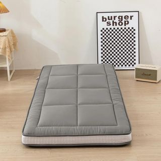  Leewadee - Comfortable Japanese Floor Mattress Used As