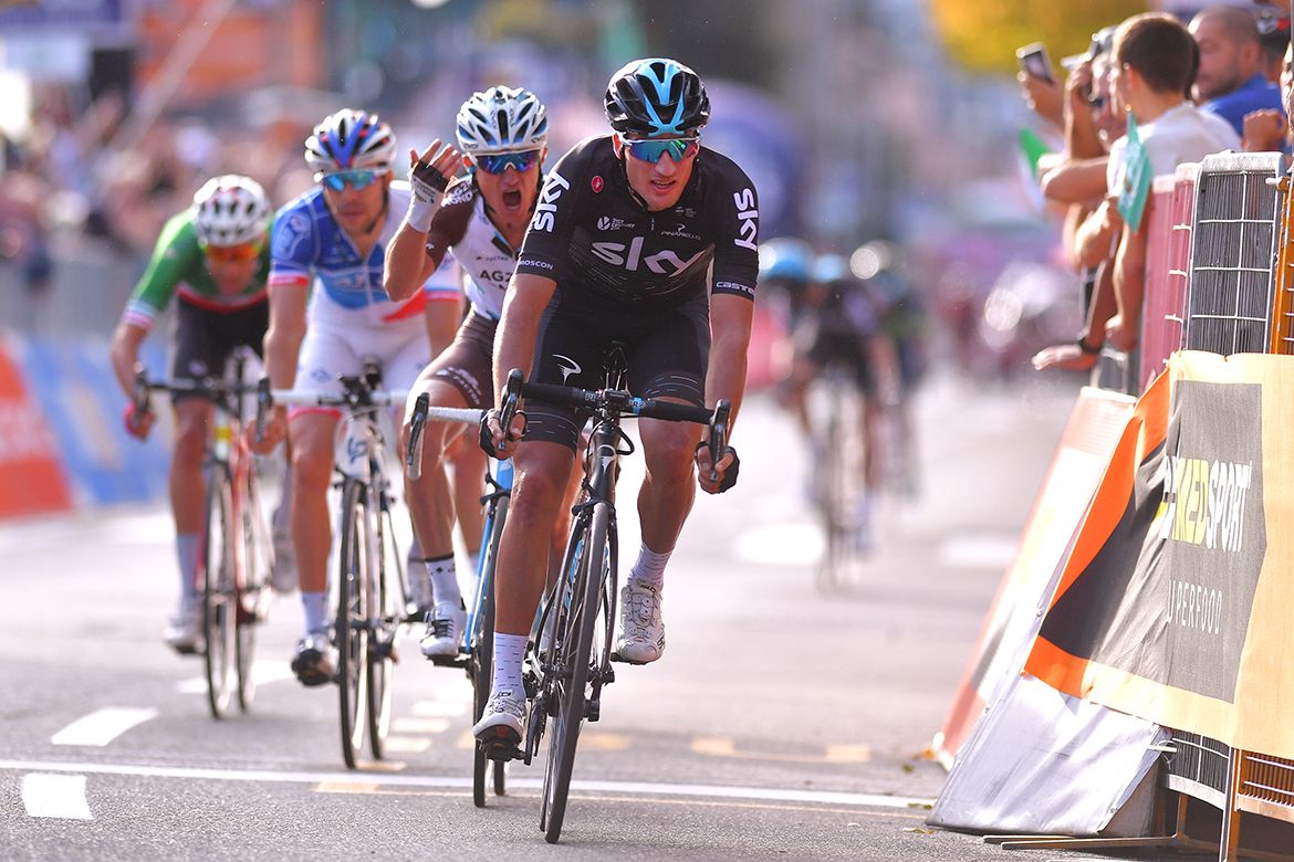 Gianni Moscon ahead of an angry Alexis Vuillermoz