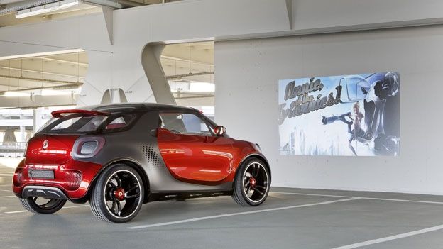 Paris Motor Show 2012: Smart Forstars