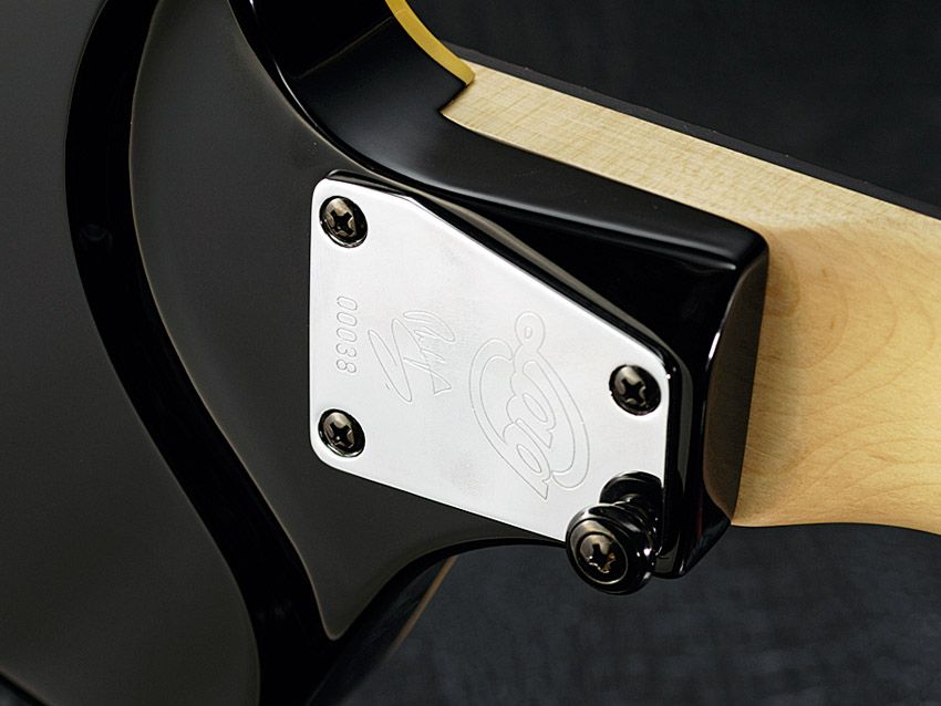 Pretty it ain't, but the sculpted heel makes top-fret access more comfortable.