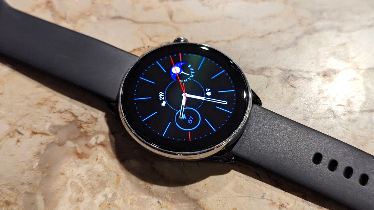 Amazfit GTR Mini review: Ginormous battery inside a petite wearable ...