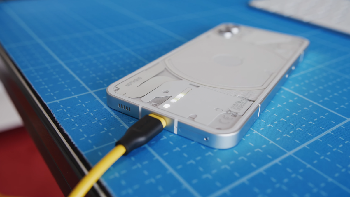 Nothing Phone LED when plugged in