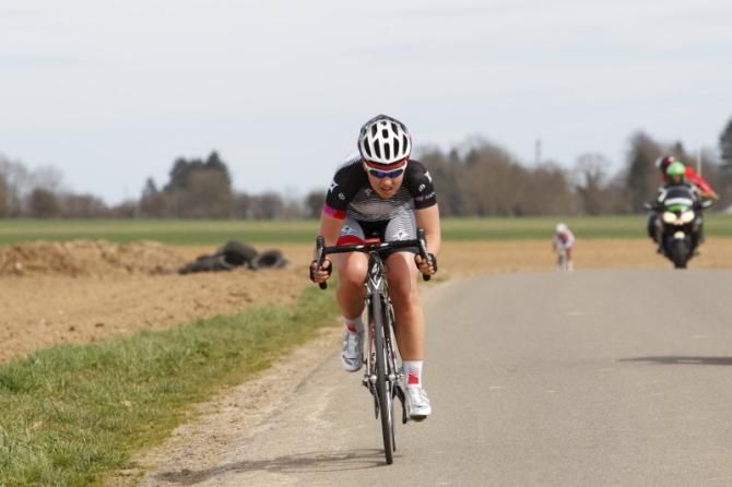 Another attacker, Katie Colclough (Specialized - lululemon)