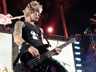 Duff McKagan loves the Vultures as much as we do