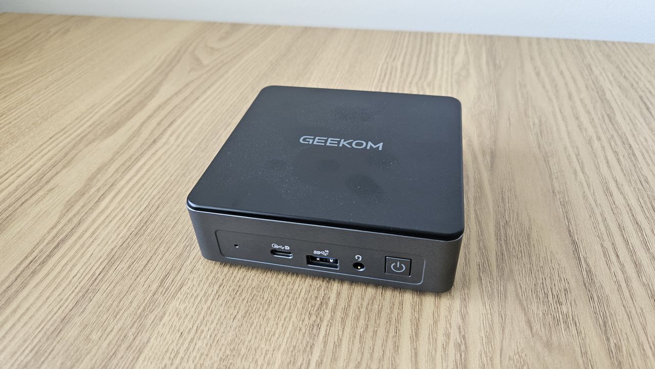 The Geekom Air12 2026 Edition on a desk