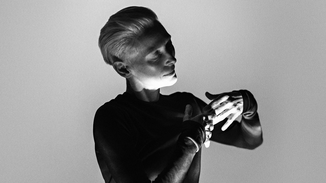 Tilda Swinton is to perform a new live work at the Guggenheim Museum Bilbao