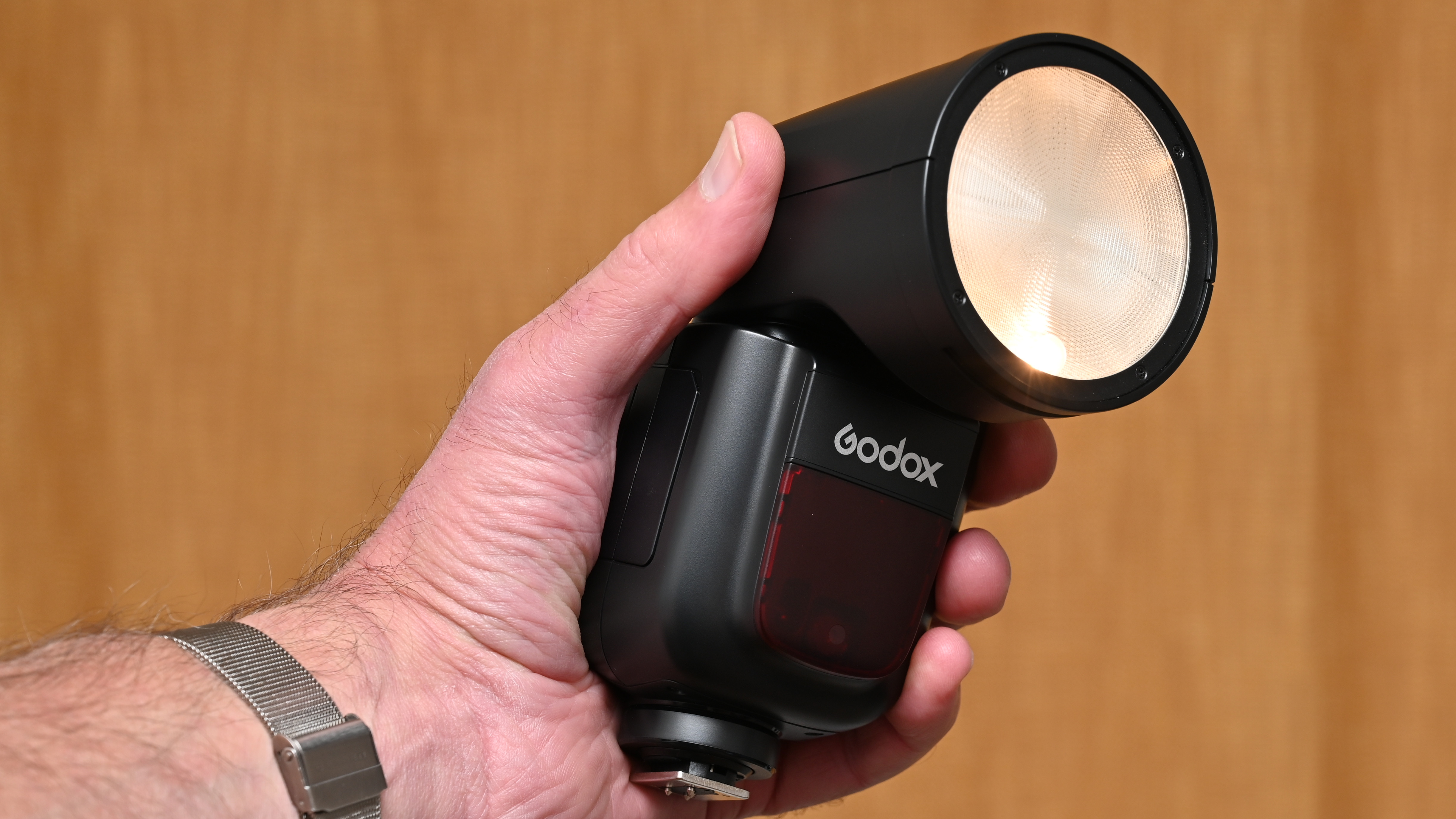 Godox V1 Round Head Camera Flash Review