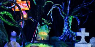 beetlejuice graveyard scene at universal orlando's halloween horror nights