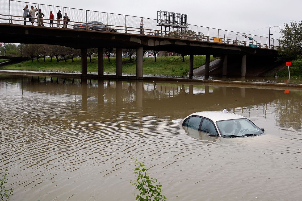 A 2008 hurricane slams Houston