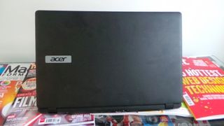 Acer Aspire ES1-512 lid