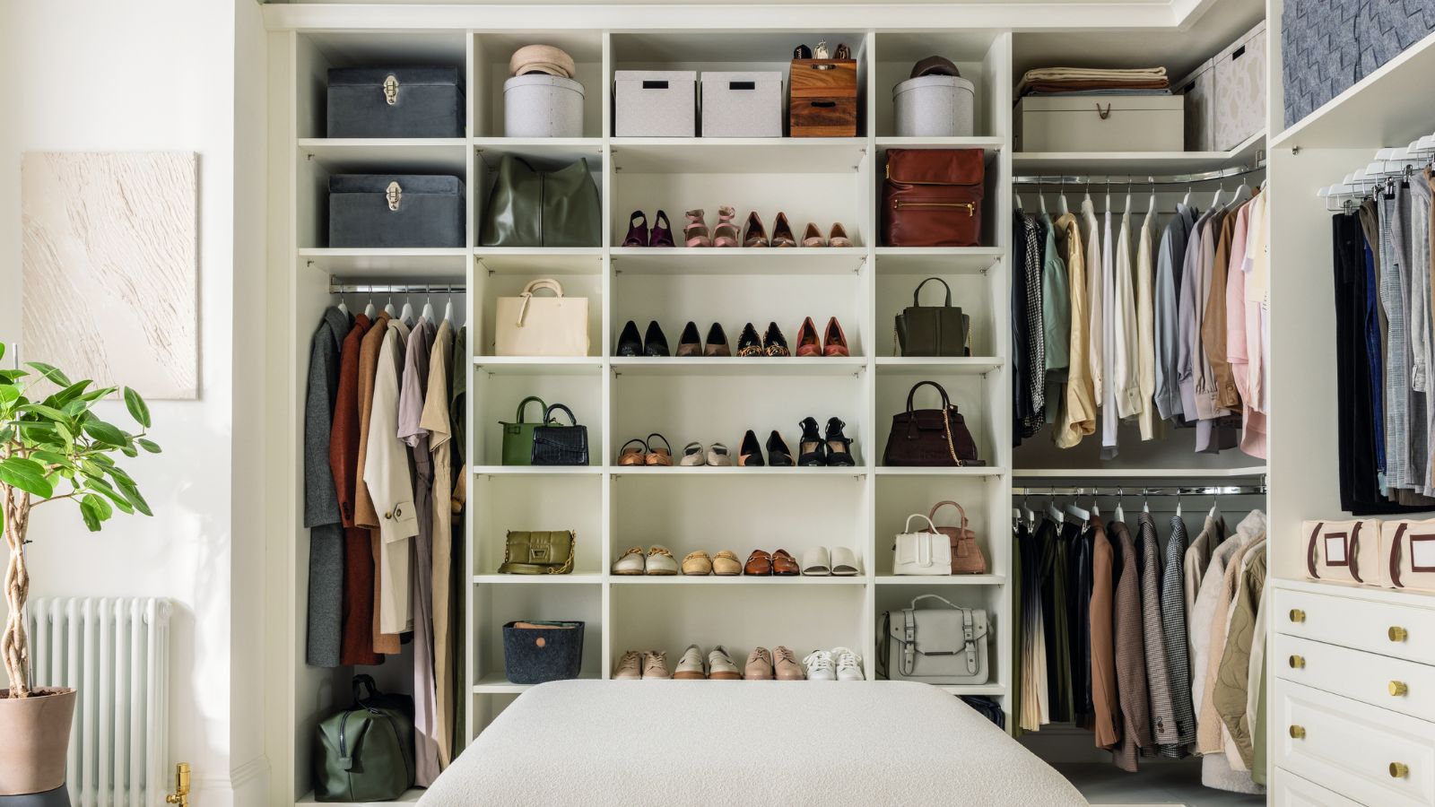 Simple Rules for Cleaning out a Closet - Create a Closet you Love -  Declutter in Minutes