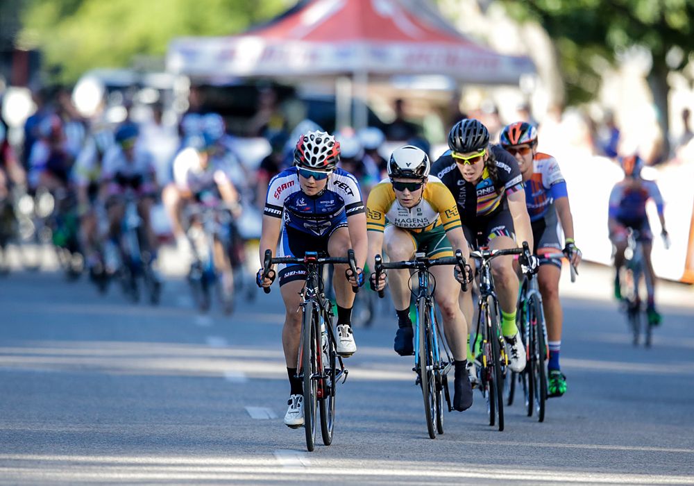 The breakaway in the women's race