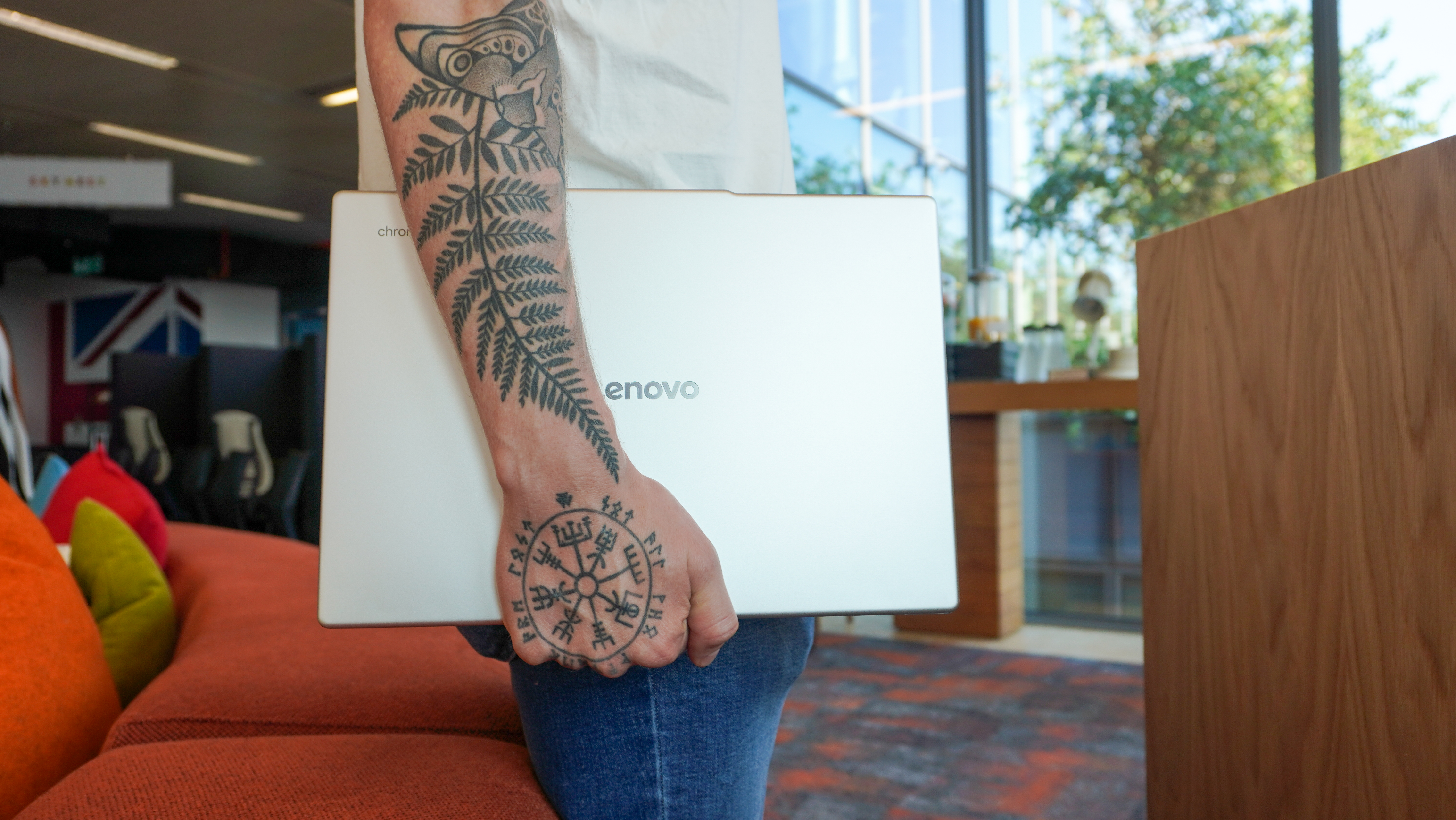 Lenovo Chromebook Plus 14
