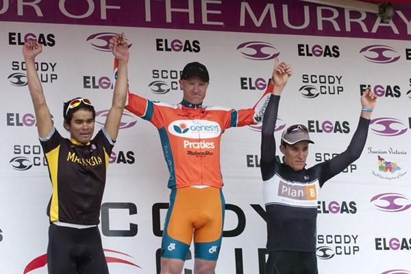 Stage six podium (l-r): Harrif Saleh (2nd,Malaysian National Team), Joel Pearson (1st,Genesys Wealth Advisers), and Anthony Giacoppo (3rd,Plan B Racing).