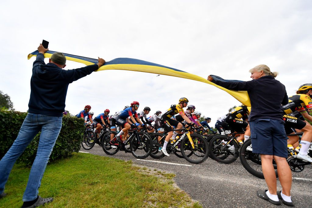 Spectators at Postnord V&aring;rg&aring;rda WestSweden showed their support for Ukraine