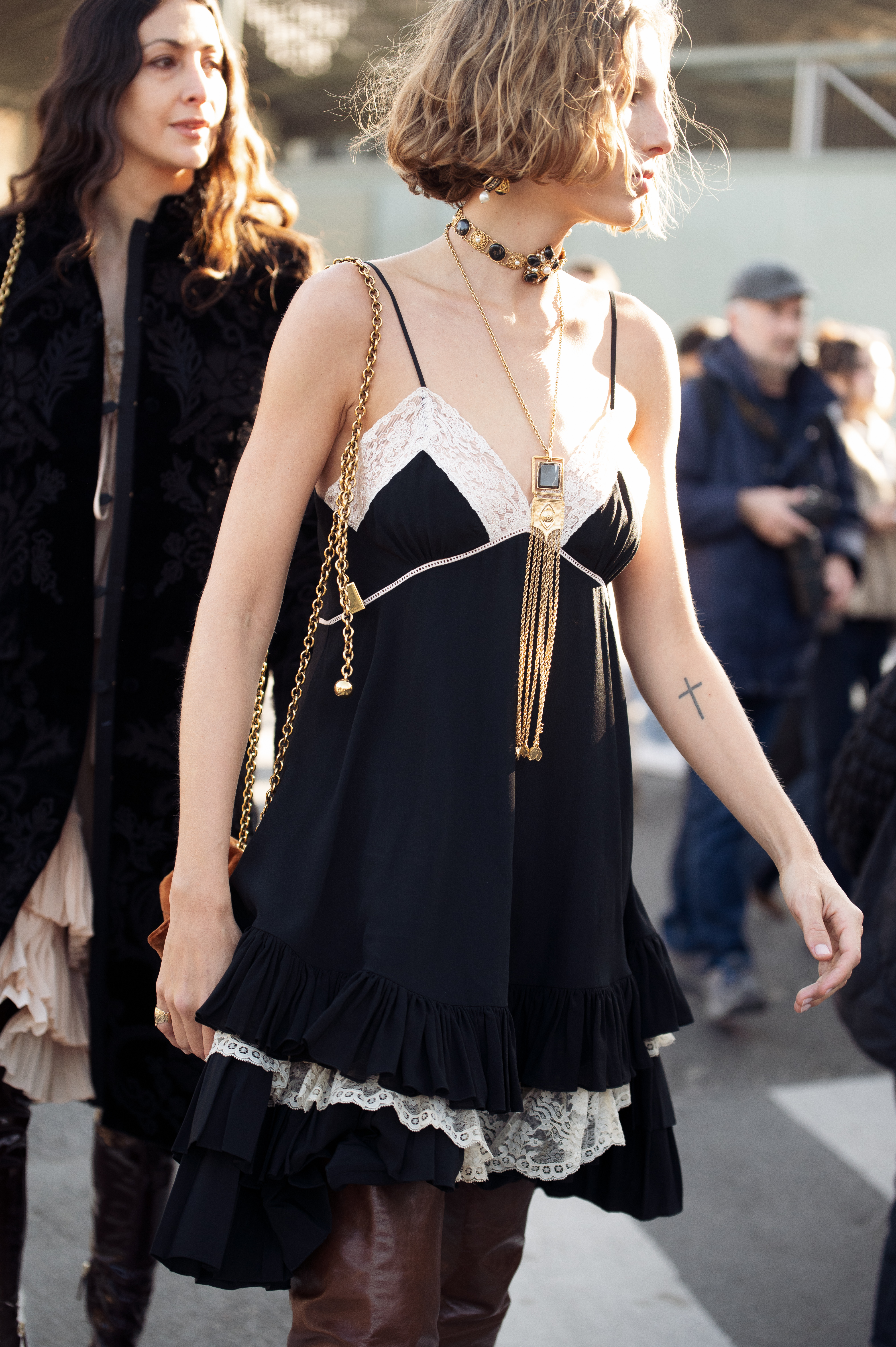 choker necklaces street style