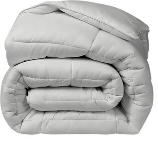 COHOME Winter Comforter against a white background.