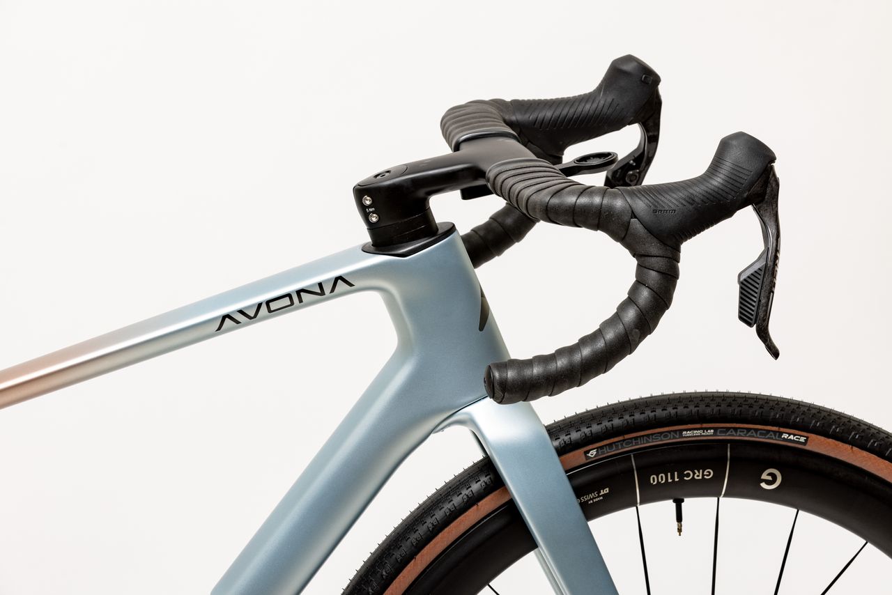 A custom painted Avona Callis gravel bike