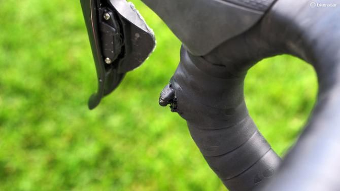 Katie Compton (Trek Factory Racing) spends more time in the drops than many cyclocross racers so Shimano's Di2 'sprint' shifters are especially useful
