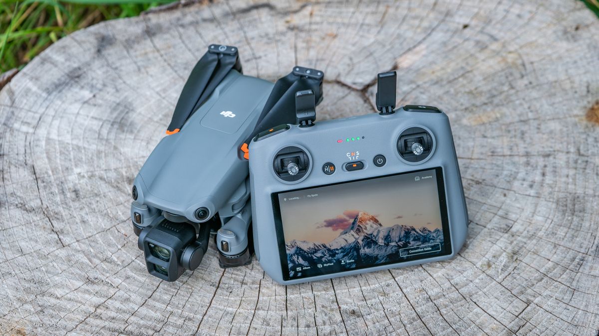 DJI Air 3 Review: A Nifty Dual-camera Drone | TechRadar