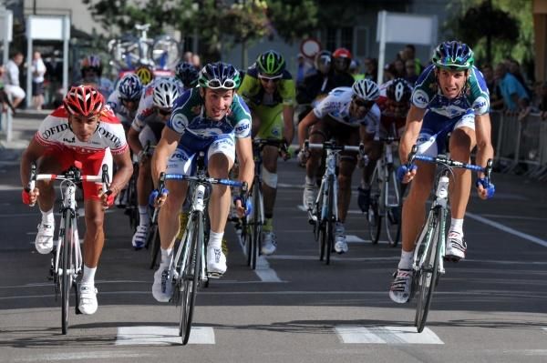 The sprint for second