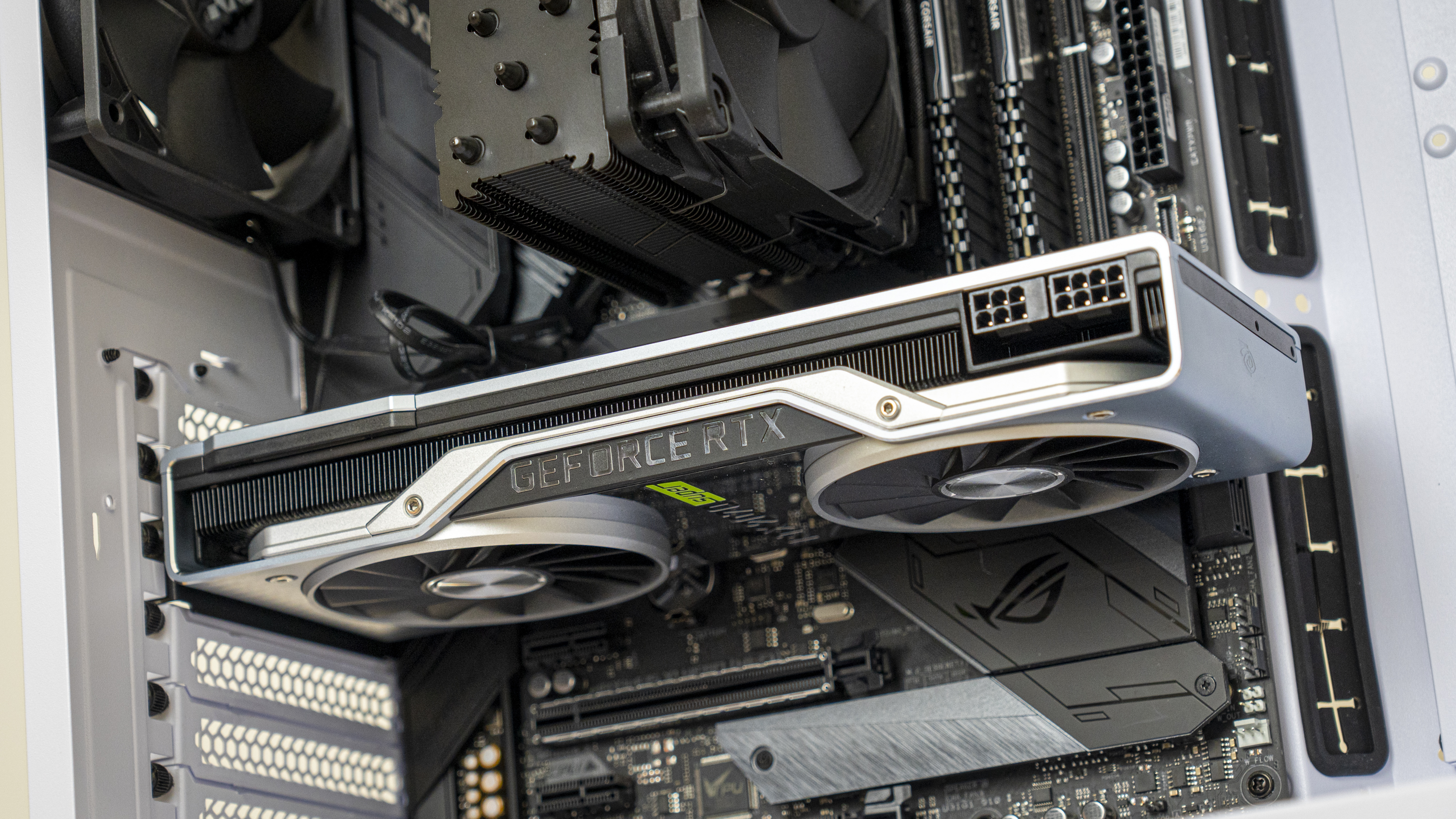 Thermaltake Divider 300TG ARGB Snow Edition