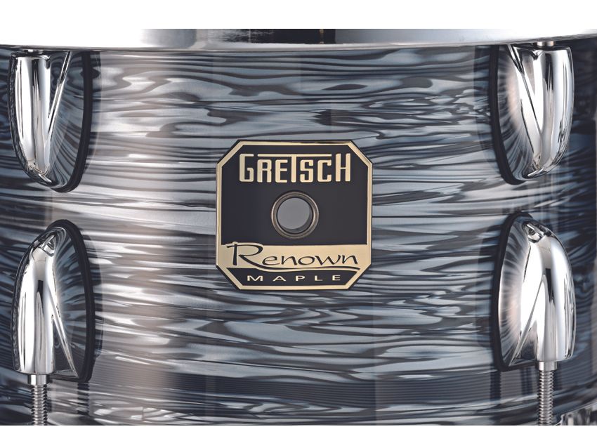 Six-ply all-maple shells feature rounded 30-degree bearing edges for greater head contact and warm tones.
