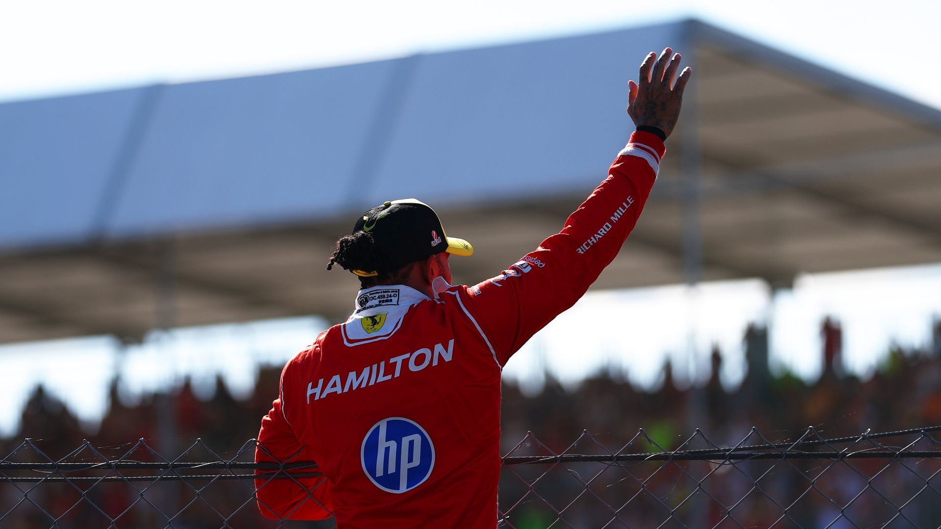 Britanya Grand Prix 2026 nasıl izlenir: F1 yarışını her yerden canlı yayınlayın