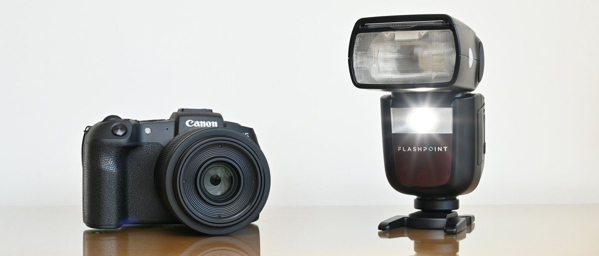 Flashpoint Zoom Li-on III R2 TTL Speedlight