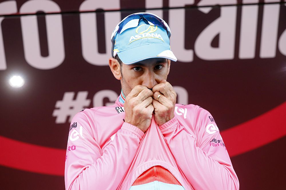 Vincenzo Nibali (Astana) in the maglia rosa
