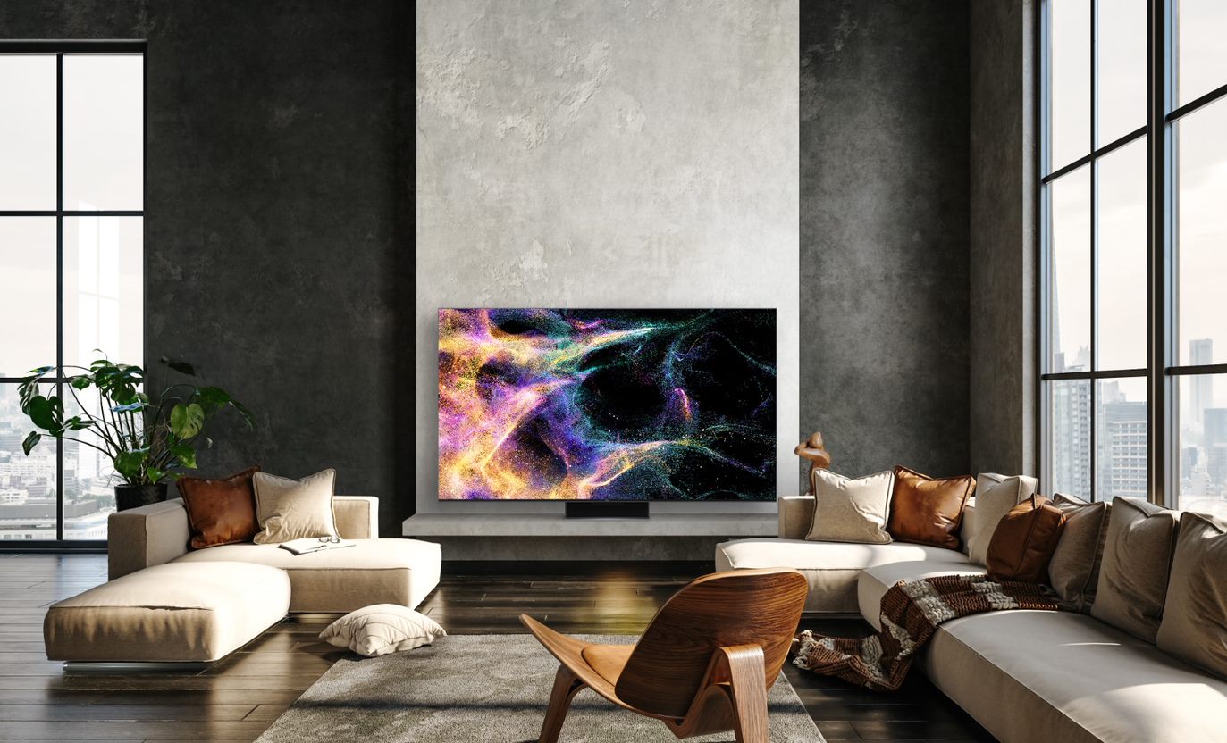 TCL C84