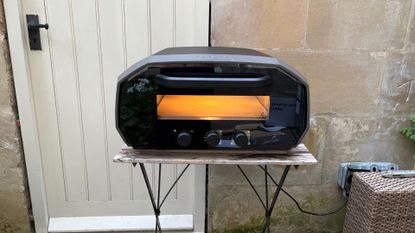 Testing the Ooni Volt Pizza Oven