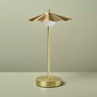 Portable Scallop Shade Table Lamp