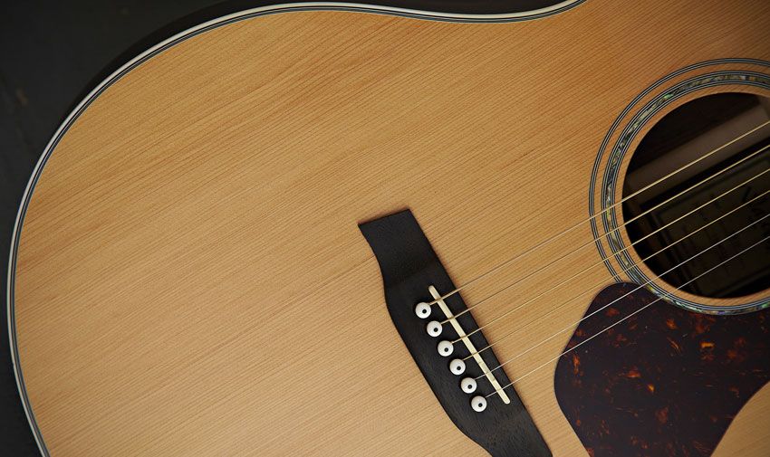 The G830 sports a Western red cedar top