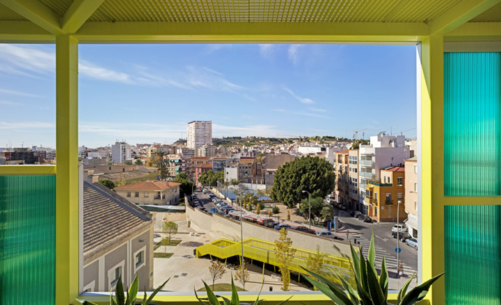 The seven-storey 22m-high metal structure offers views over central Alicante