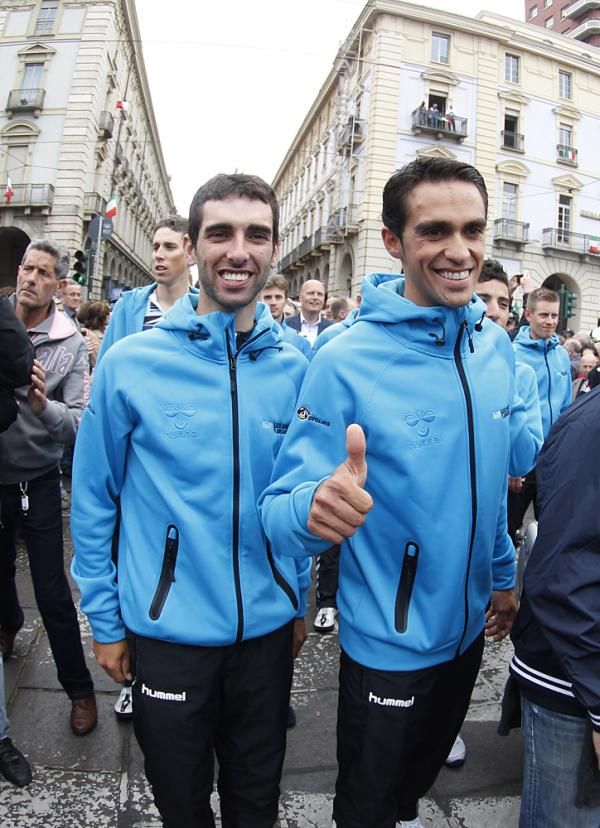 Alberto Contador (Saxo Bank Sungard) all smiles before the presentation