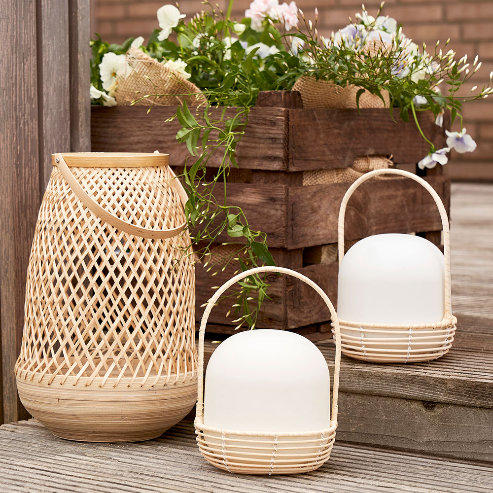 outdoor garden space with bambook lanter and led rattan latterns