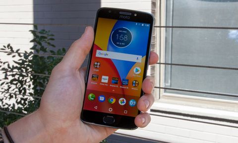 Review: Moto E4 Plus é um smartphone básico bom de bateria