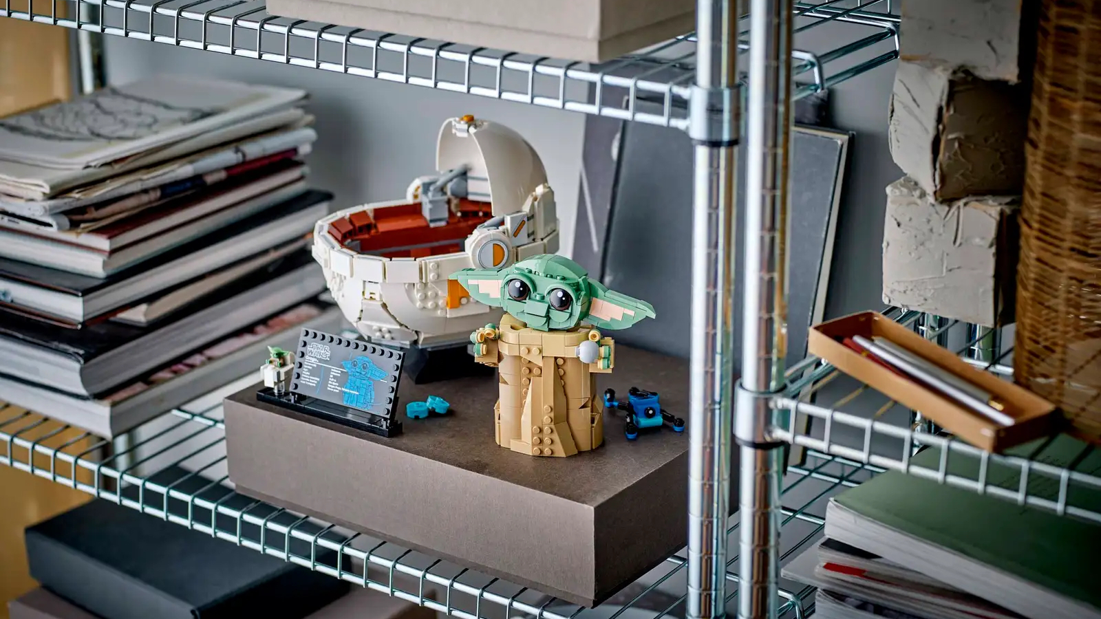 Lego Star Wars Grogu with Hover Pram set
